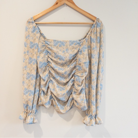 Rose & Olive Tops - Rose + Olive Shirred Smocked Back Floral Square Neck Blouse Size Medium